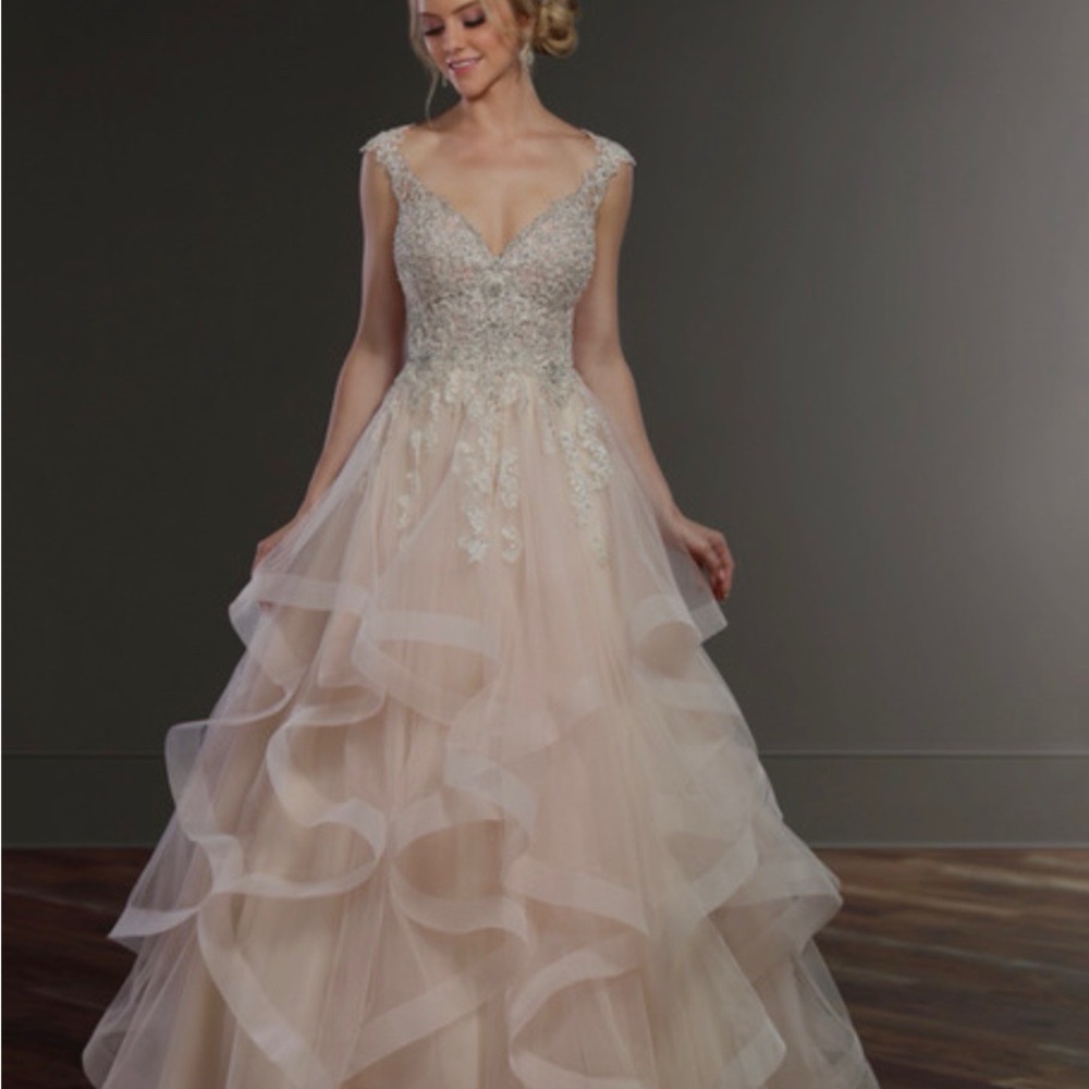 Elegant Beaded Lace Ball Gown